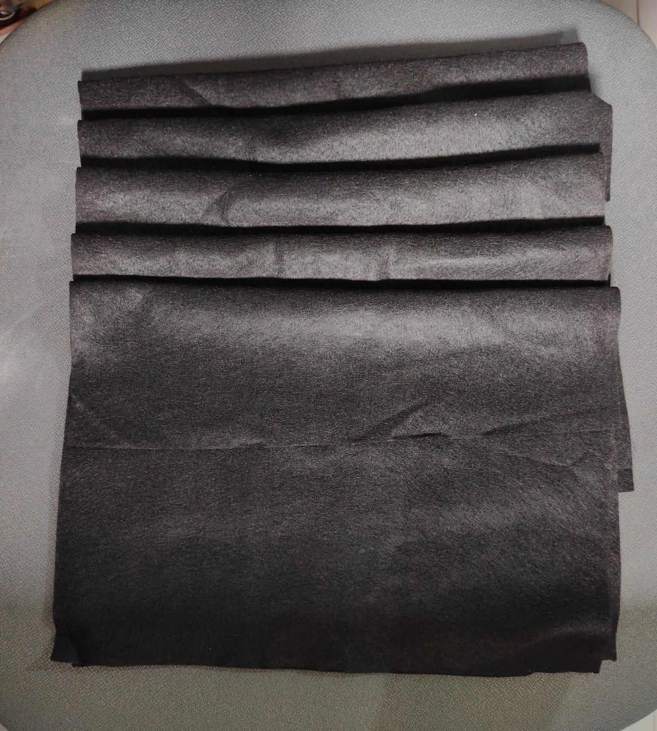 Microfiber cloth for stain cleaning 